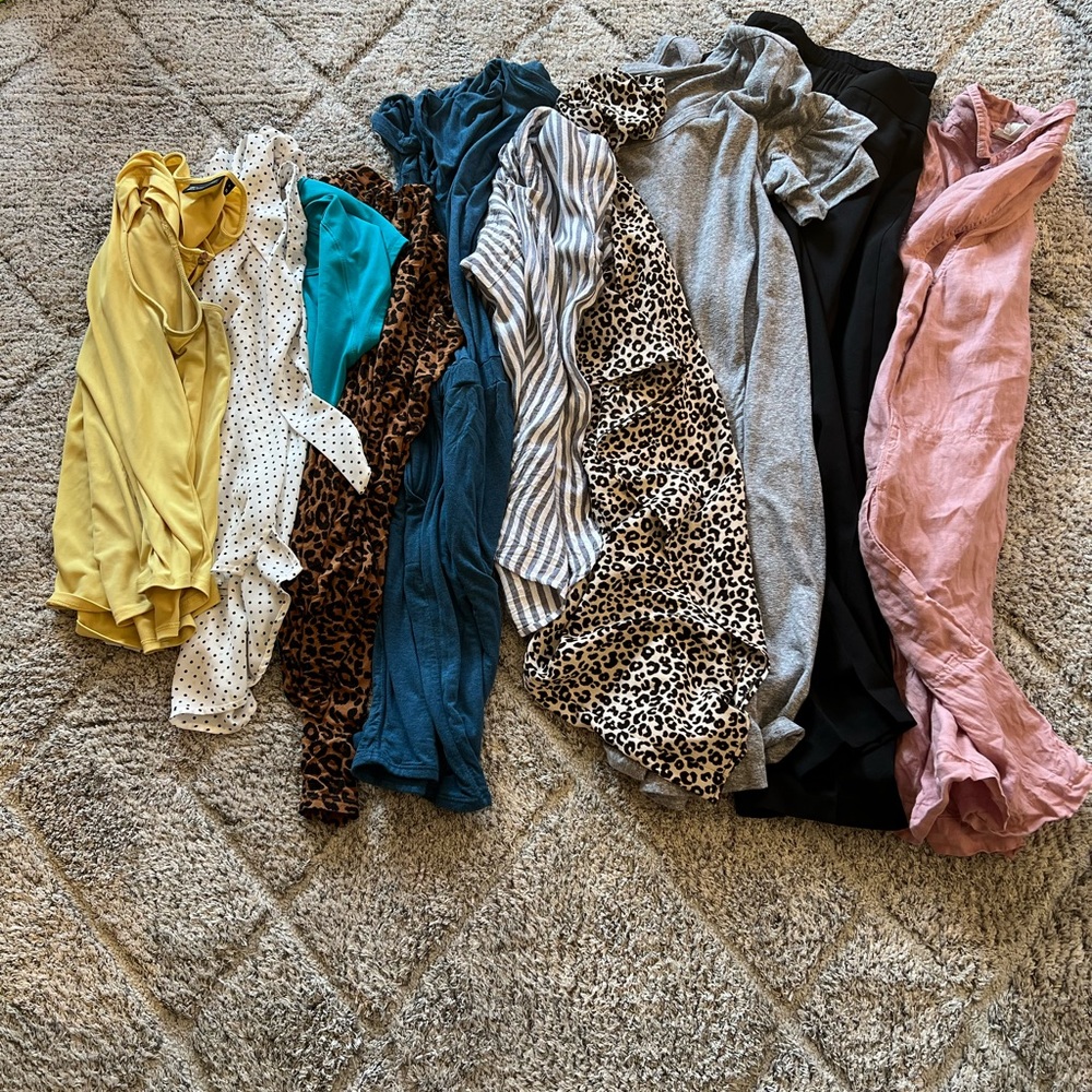 Maternity clothes bundle 10 items
